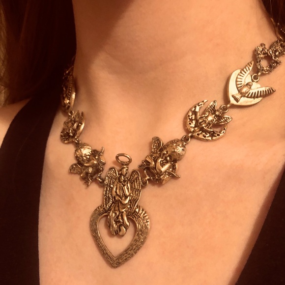 Gold Angelic Necklace purchased in Dallas Texas over 30 years ago, ❤️ - Picture 15 of 16